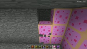 GRANDPA ПОСТРОИЛ ДОМ В СУНДУКЕ И НАПУГАЛ БАБКУ ГРЕННИ В МАЙНКРАФТ НУБИК В MINECRAFT ТРОЛЛИНГ GRANNY