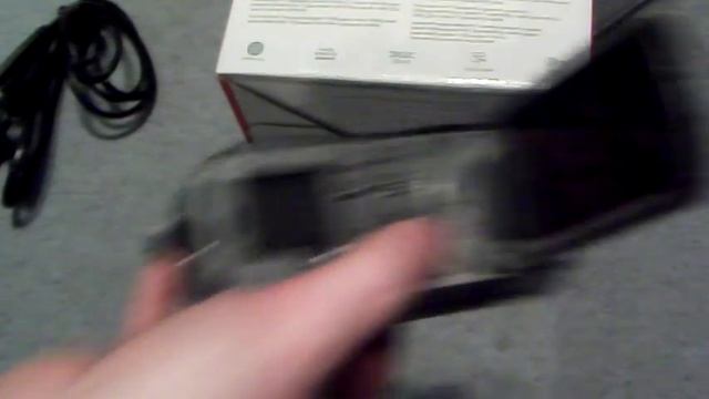 New HD Camcorder Unboxing! (Canon HFR205) and a look at my old camera :o) смотреть онлайн