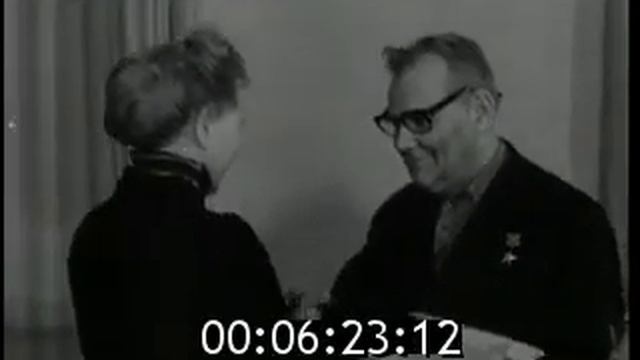 Церемония вручения Премии им. Джавахарлал Неру Бободжану Гафурову смотреть онлайн