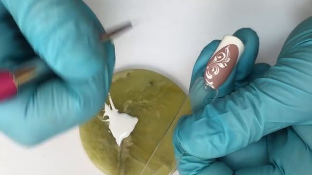 Дизайн ногтей: Вензеля гель-красками Kodi смотреть онлайн