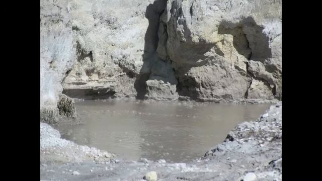 Hell's gate, Ворота ада - купание в грязи смотреть онлайн