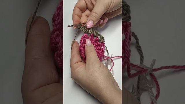 Ещё один красивый мотив. Кофта в подарок ❤️