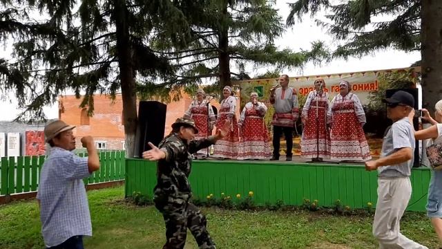 12-Играй гармонь/Седяк, эрзянь гармония! смотреть онлайн