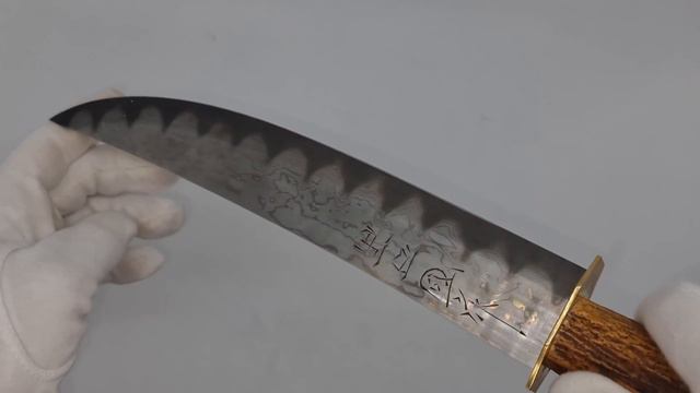 Японский горный нож Сюрёто дамаск откованный кузнецом Масано Сантоку из Tosa в мастерской Тоёкуни смотреть онлайн