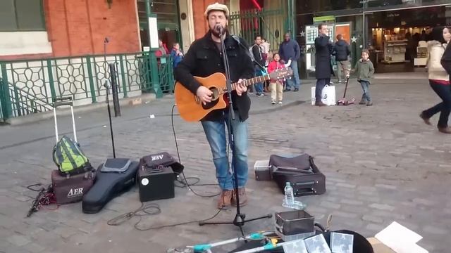 Keane, Somewhere Only We Know, cover by Rob Falsini - busking in the streets of London, UK смотреть онлайн