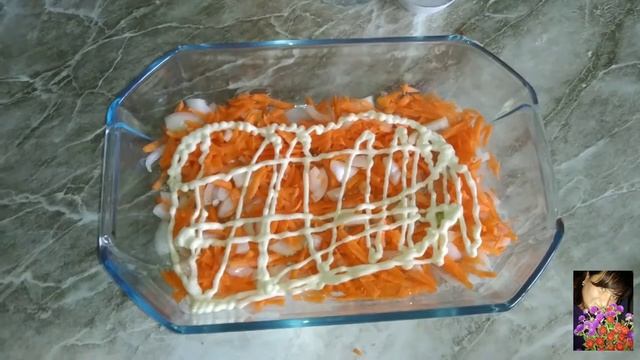 Запечённая форель с луком и морковью смотреть онлайн