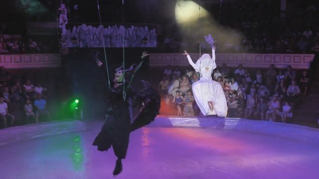 Circus ice show with own ice Цирковое шоу на льду 1 смотреть онлайн
