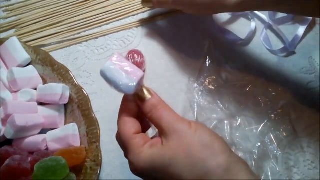 Букет из зефира, печенья "OREO", маршмеллоу, мармелада и "ChocoPie" смотреть онлайн