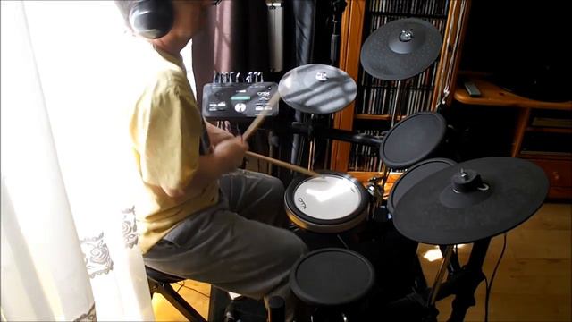 Yamaha DTX 522K All blues funky version смотреть онлайн