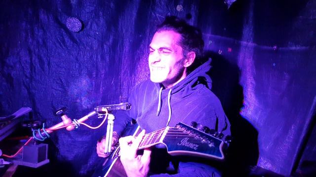 2 4 6 8 9_ EdL2* _ Y'en a même 9 des Oeufs..* смотреть онлайн