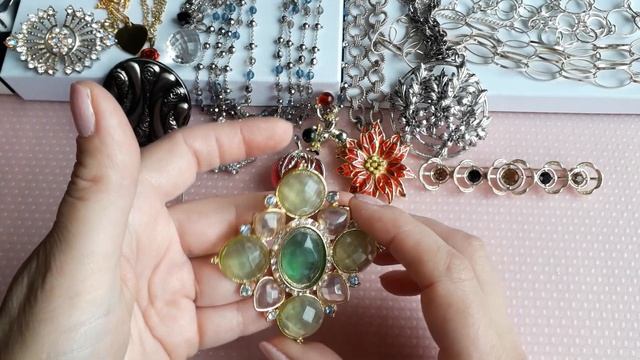 94. Новая распаковка лота винтажных украшений смотреть онлайн