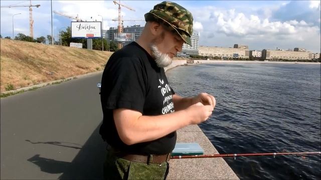 Уклейка из Невы на манку. Клюёт не переставая. смотреть онлайн