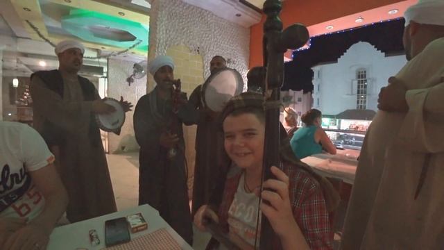 Неожиданный сюрприз в кафе на Шератон!Египет,Хургада.