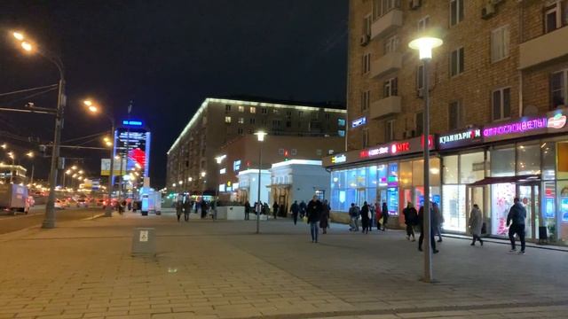 Стрит-ритейл: Ленинградский проспект, 74к1 смотреть онлайн