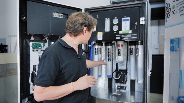 Как устроена система очистки воды в водоматах "Живая Вода", рассказывает основатель компании смотреть онлайн