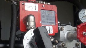 Подача воды от АЦ 5.0-40 (МАЗ 5434) с установкой на пожарный гидрант