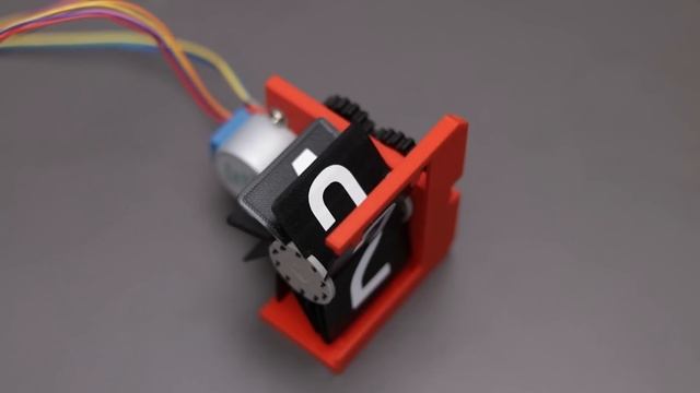 Build Coolest Split Flap Clock | DIY Flip Display Clock | Arduino Projects | The Wrench смотреть онлайн