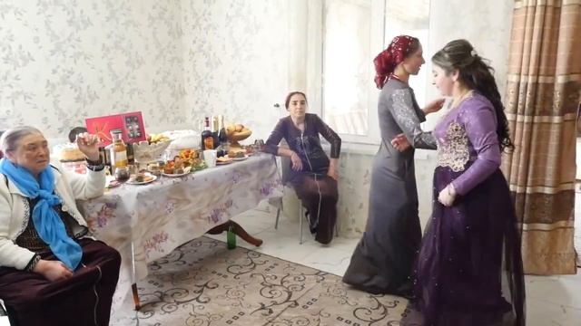 23 мая 22 Сватовство Чурчи и Снежаны . смотреть онлайн