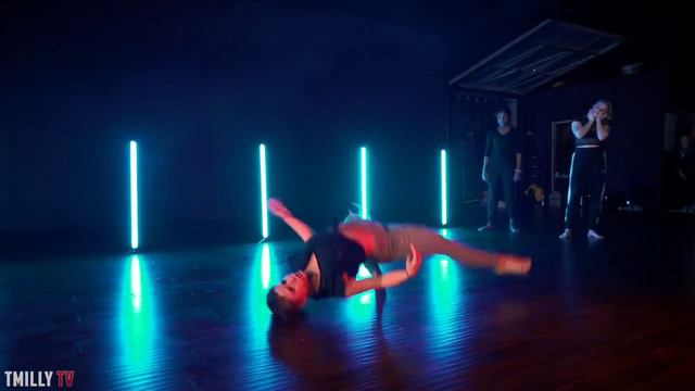 JADE CHYNOWETH | Talia Favia Class| LOST смотреть онлайн