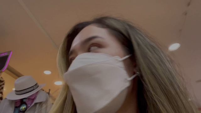 Шоппинг в Сеуле: что можно купить на 40 долларов? Челлендж | Korea Vlog смотреть онлайн