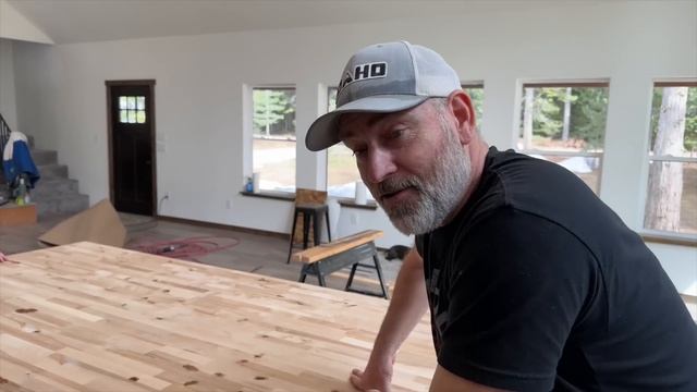 Secret Hidden Bunker Access in Kitchen Island смотреть онлайн