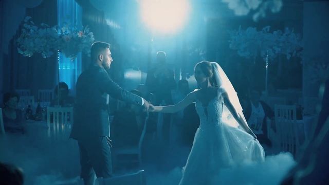 Свадебный танец || Love me like you do || Wedding Dance смотреть онлайн