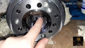 Устройство гидравлического токарного патрона.