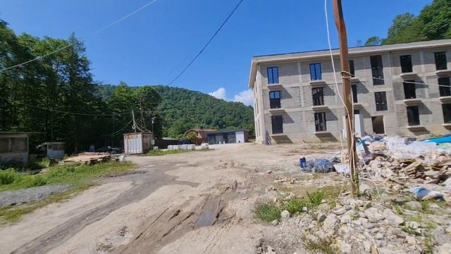 Дома у речки в тихом месте. Недвижимость с бассейном в Сочи под отдых или инвестиции за 4.6 млн.руб смотреть онлайн