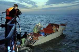 ПИРАТЫ КАСПИЙСКОГО МОРЯ!!!! Разборки браконьеров с погранцами