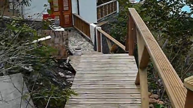 Construction of the boardwalks towards hibiscus chalet смотреть онлайн