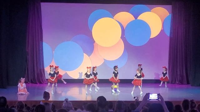 Фестиваль "Шаги" 6 выступление, танец "Краденный сыр". смотреть онлайн