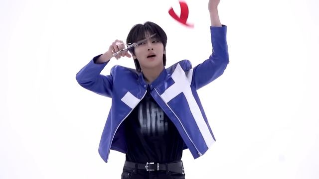 [Русская озвучка Kadza] Съемки трейлера 5 STAR | Stray Kids "5 STAR" M/V MAKING FILM смотреть онлайн