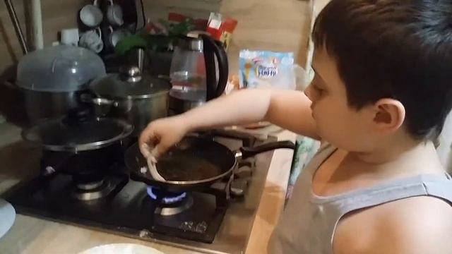 Жарим кальмара 1# смотреть онлайн