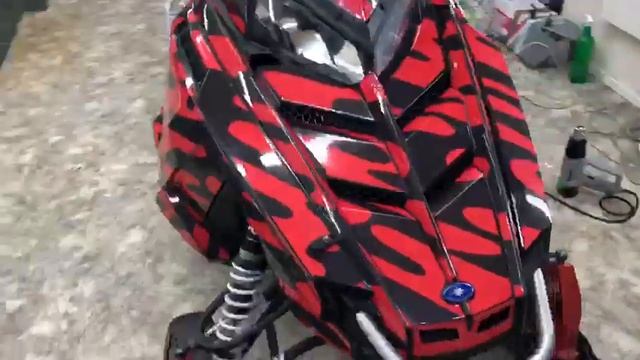 наклейки на снегоход polaris RMK смотреть онлайн