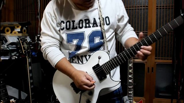 Aria Pro II XP 9 White & Kz GuiterWorks Kz TrebleBooster +Orenge DarkTerror 001 смотреть онлайн
