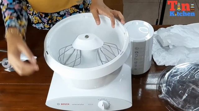 UNBOXING DAN TUTORIAL MIXER SICO BOSCH UNIVERSAL PLUS MUM 6N11 смотреть онлайн