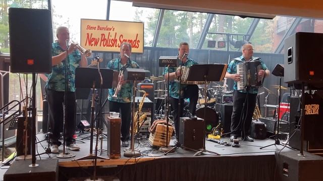 Steve Burclaw’s New Polish Sounds | Wisconsin Dells Polka Fest 2022 смотреть онлайн