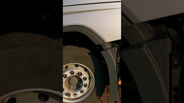 Kleyn Trucks - VOLVO FH 460 2015 1,024,769 km смотреть онлайн