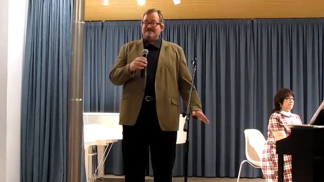 В городском саду (М.Блантер - А.Фатьянов). Поет Андрей Лаврешников, Елена Баженова (ф-но). смотреть онлайн