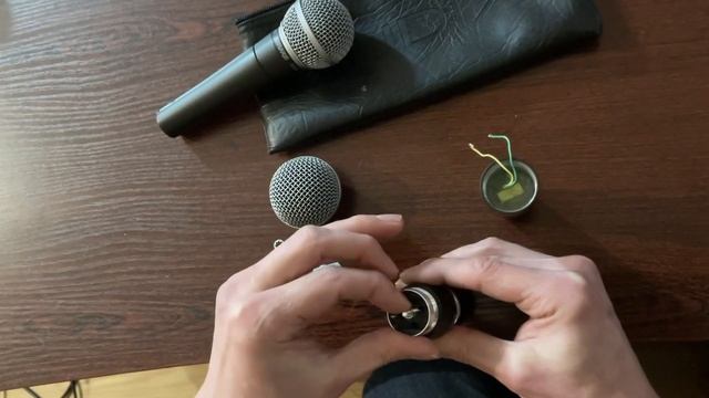 Микрофон Shure SM58. Разбор и вид изнутри.