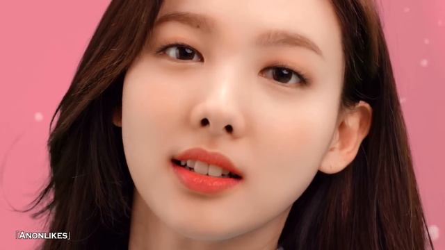 TWICE "LOOK AT ME (날 바라바라봐)" FM/V смотреть онлайн