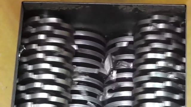 UNTHA hard drive shredder: How to destroy hard disks in seconds смотреть онлайн