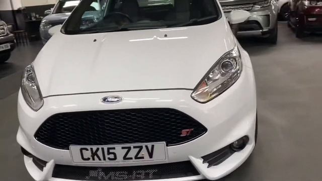2015 Ford Fiesta ST-2 1.6 Turbo 180 Bhp ( 6 Ford Services to 53k - Frozen White) смотреть онлайн