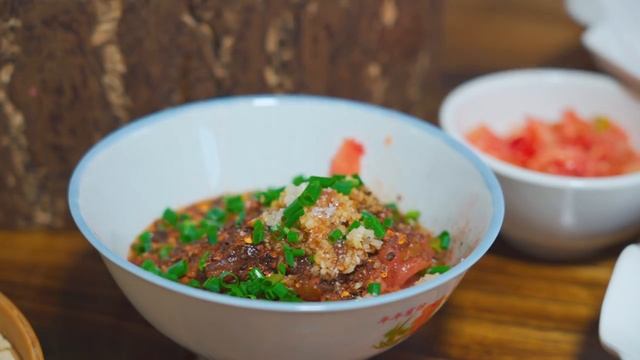 Use tomato for Chinese food, and tomato sauce | 西紅柿剛成熟時，摘回來做西紅柿蛋湯青椒肉絲和幾個美食小菜，多的做成番茄醬 | 野小妹wild girl смотреть онлайн