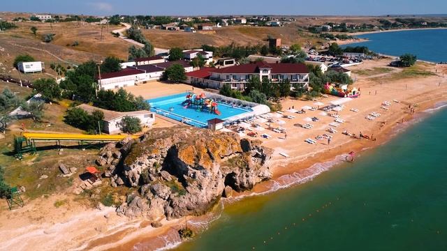 Семейный отель в Крыму для отдыха с детьми: на берегу моря с детским аквапарком, без посредников смотреть онлайн