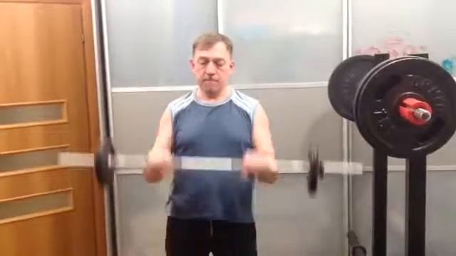 Подъем штанги на бицепс обратным хватом смотреть онлайн