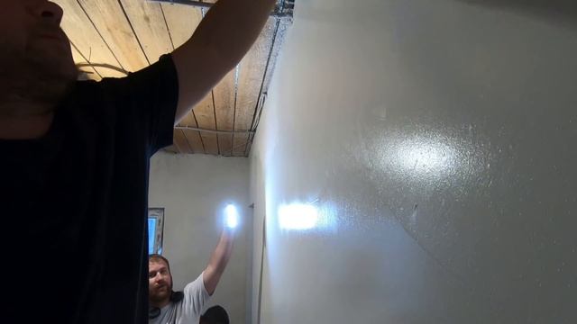 тест хоппера Marshalltown Sharpshooter 2.0 на шпаклевке Ветонит LR+