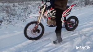 Гоняю по снегу на питбайке Kayo Basic yx 140 (2020)