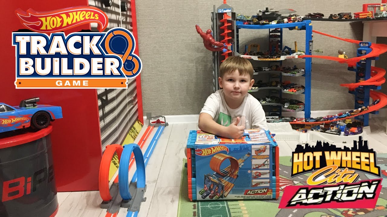 Новогодний Hot Wheels.Гонки на новой трассе смотреть онлайн