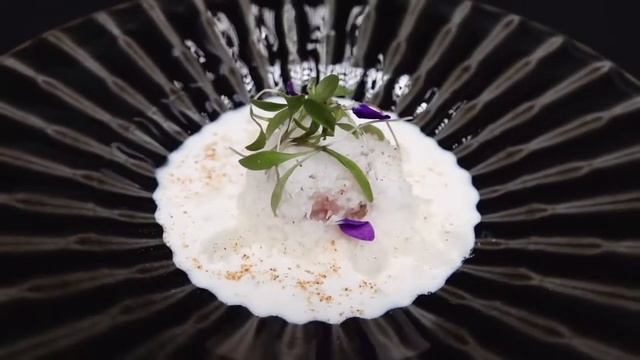 Inside Leo restaurant in Bogotá with Leonor Espinosa смотреть онлайн